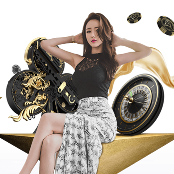 瑟尔洛特高高跃起头球攻门，卢宁飞扑把球摘下